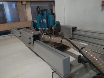 Predám zrovnávací  frézovací stôl - 4