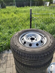 Celoročné pneumatiky s diskami Michelin 215/70 R15 CP - 4