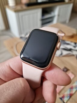 Apple watch SE 40mm - 4