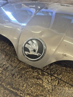 Predám prednú kapotu na Škoda Superb 2 II facelift - 4