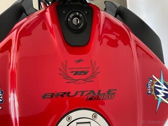 MV Agusta Brutale Rosso 800 - 4