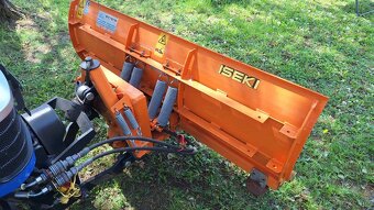 ISEKI TM3185 - 4