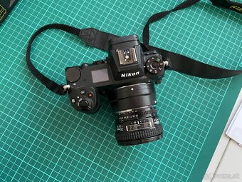 Nikkor 20mm 2.8D AF - 4