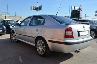 Škoda Octavia RS 1.8 Turbo 132kW - 4
