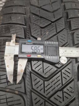 4x Pirelli Scorpion 215/65 R17 99H Zimné pneu - 4