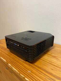 Predám projektor Benq MP612C - 4