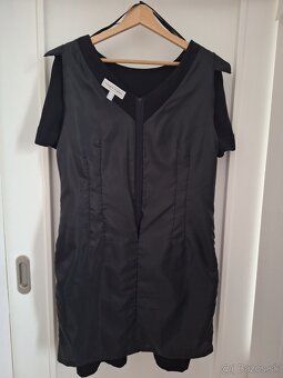 Čierne dámske púzdrové šaty -kokteilky - 4