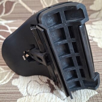 patky Thule 753 + montazny KIT Thule 4015 - 4