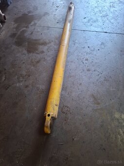 Hydraulický valec dvojčinný - 4
