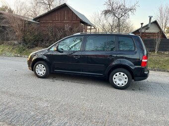 Volkswagen Touran Van 2.0 TDI Highline - 4