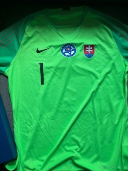 Podpísany futbalový dres - 4