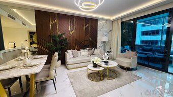 15 CASCADE by Iman x Versace Ceramics, Dubaj - 4