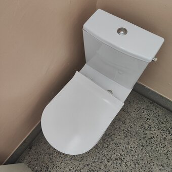 WC a Skrinka (darujem) - 4
