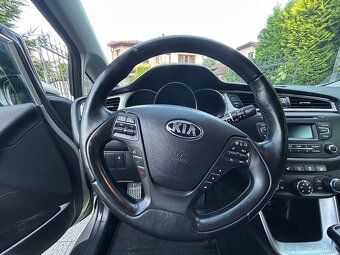 KIA Seed 1.6 benzín - 4