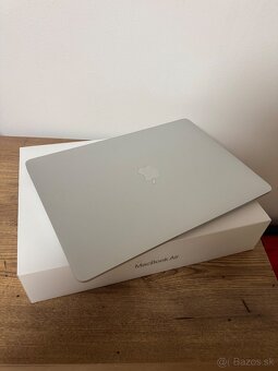 Predám MacBook air m1 - 4