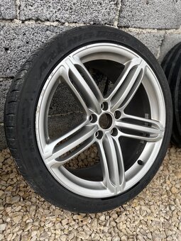 Audi Pompei R19 - 4