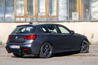 BMW Rad 1 M 140i xDrive Shadow A/T /AJ NA SPLATKY/ - 4