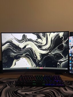 Herný monitor MSI G27C5 E2 čierny - 4