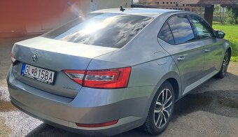 Skoda Superb 2.0tdi 110kw sedan - 4