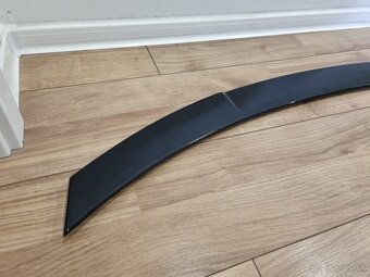 SKODA OCTAVIA 4 IV spoiler kridlo lipko na kufor - 4