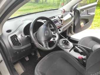 Kia Sportage 1.7 CRDi 85 kW (2011) - 4