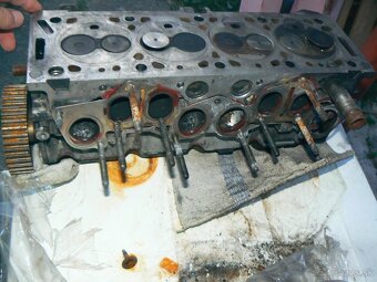 Citroen xsara 1.9 TD 66kw,r.v.98 hlava valcov - 4