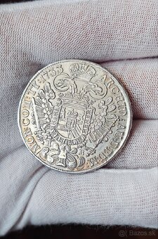 1 toliar 1733 KB, Karol VI. - 4