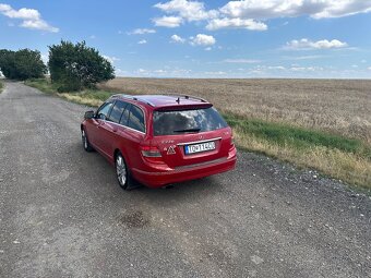 Predám Mercedes C220 kombi 125kw r.v: 2008. 245000km - 4