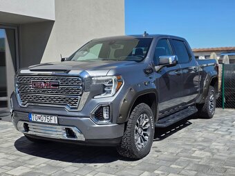 GMC Sierra 5.3L V8, 2021 AT4 výbava Full DPH - 4