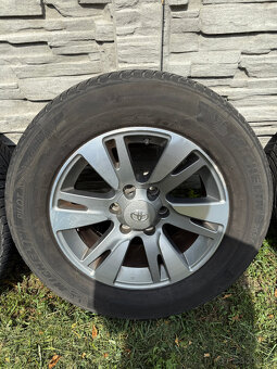 Predam 18" originalne kolesa Toyota so zimnymi pneumatikami - 4