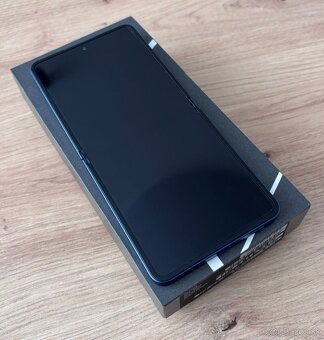 SAMSUNG GALAXY Z FLIP 7 - 4