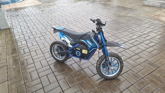 Hecht elektricka detska motorka - 4