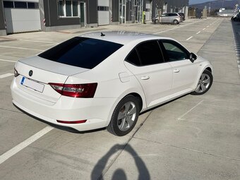 Škoda Superb 1.6 TDI DSG Active - 4