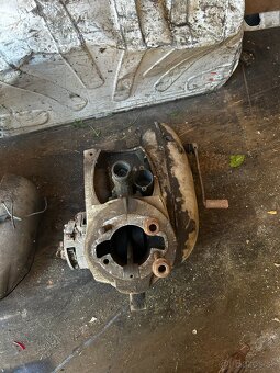 Jawa 250 Pérák-2xmotor + náhradne diely - 4