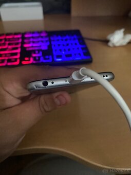 iPhone 6 - 4