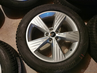 NOVÁ SADA - Audi Q4 e-tron - originál 19" alu s pneu - 4