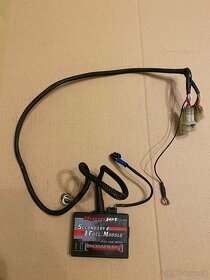 YAMAHA R1 2009-2011 Dynojet Power Commander 5 - 4