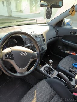Hyundai i30 85kw 1.6 nafta - 4