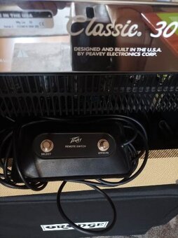 Gitarové kombo Peavey Classic 30 Made in USA - 4