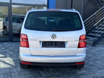 Volkswagen Touran 1.9 TDI DPF Highline 2007 262000km - 4