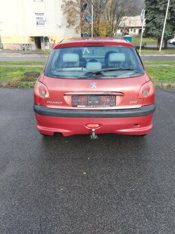 PEUGEOT 206 R.V 2004 1.1E - 4