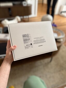 MacBook Air 13.6 M2 - 4