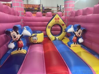 Skakaci hrad Mickeymouse - 4