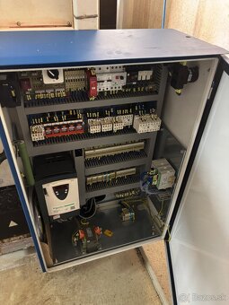 FGV 32 konzolová frézka svislá - 4