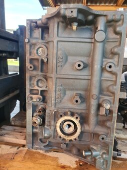 Motor Kubota V3300 - 4