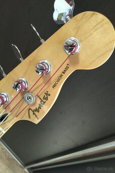 Fender Player Series P Bass MN 3-Tone Sunburst basgitara - 4