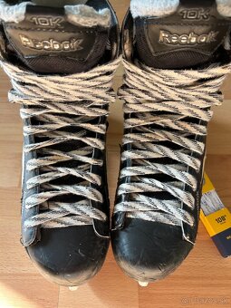 Hokejové korčule reebok us 10,5 + šnúrky howies - 4
