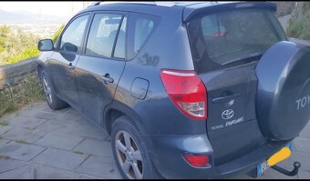 Toyota Rav 4 - 4