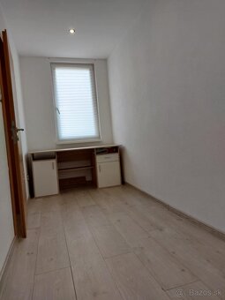 Prenájom 3 izb.byt NITRA - 4