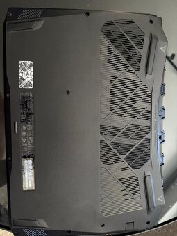 ACER NITRO 5 GTX 1650,AMD 5, 8GB RAM 512 GB SSD - 4